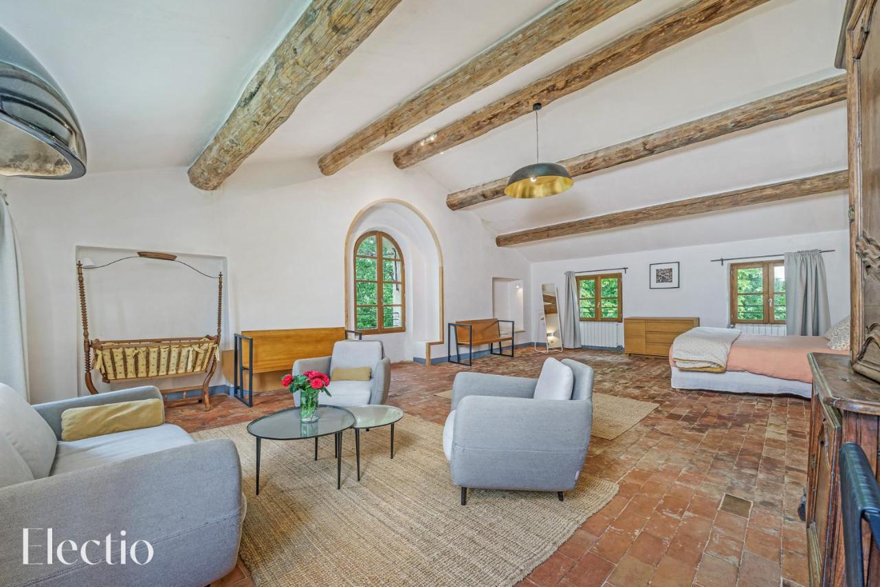 Parenthese En Luberon Hotel Rustrel Luaran gambar